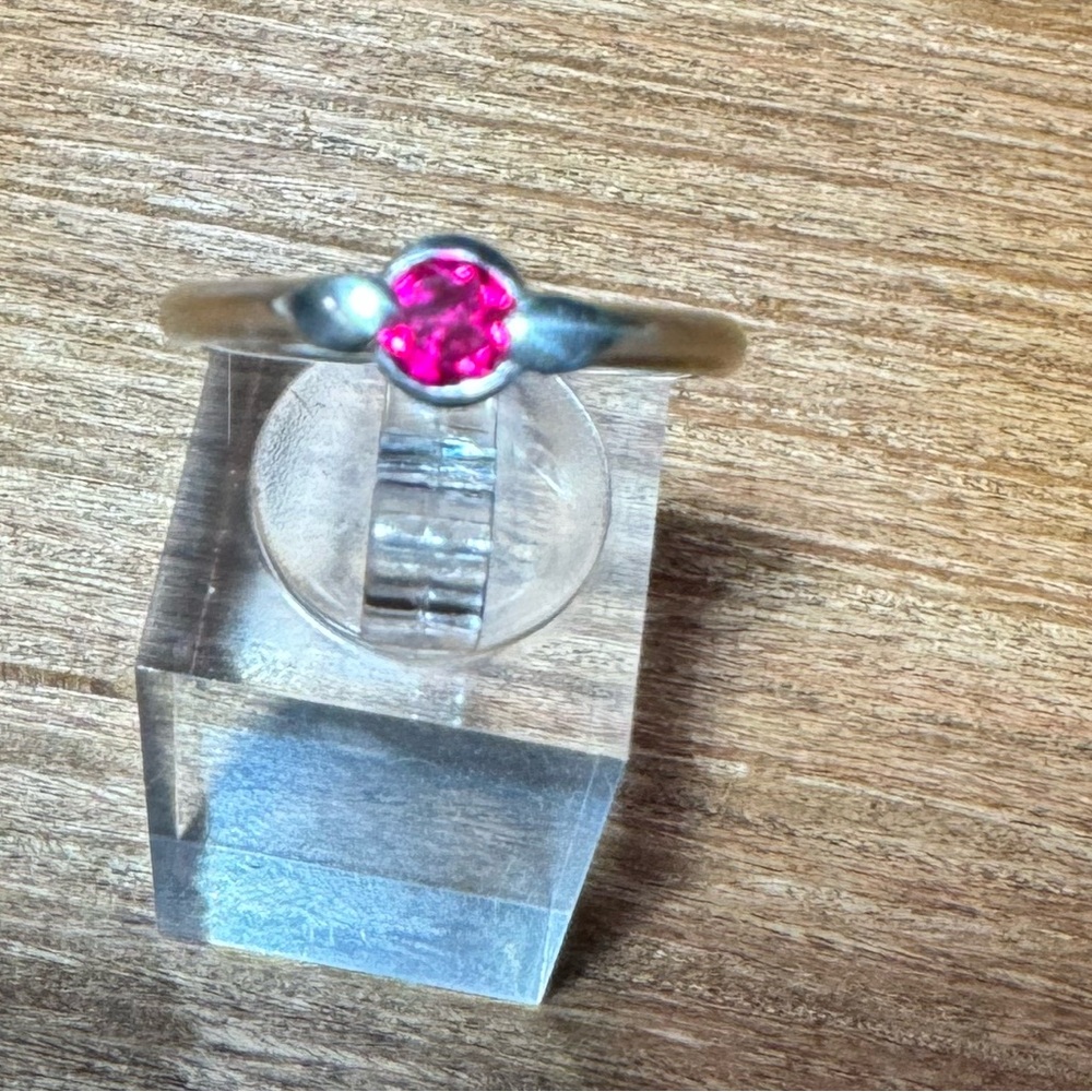 NWT Sterling Silver Red Spinel Ring Size 7-3/4
Tami Wade